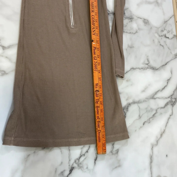 Monrow Rib Zip up Dress Womens Sz Small Tan Tencel Long Sleeves Bodycon Mini Zip - Picture 12 of 12
